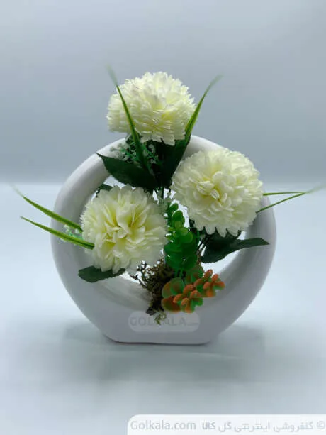 گلدان گل میخک